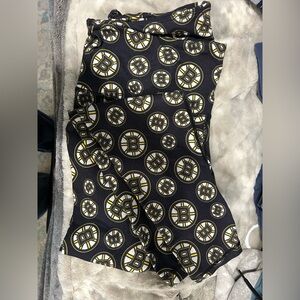 Boston Bruins Logo Ankle Length Leggings